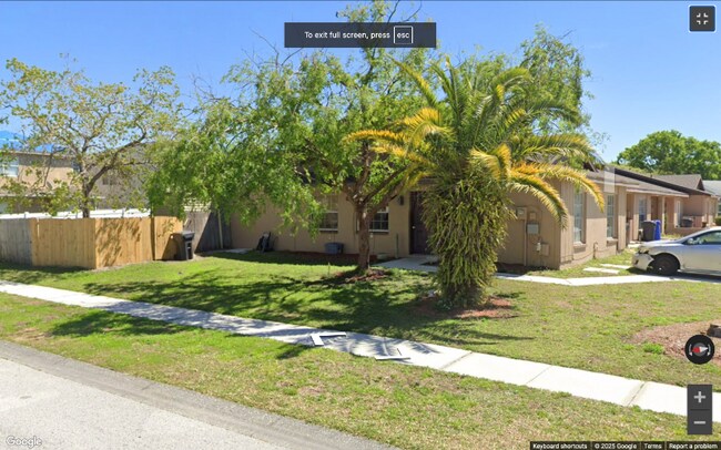 1717 Oak Branch Ct in Brandon, FL - Building Photo - Building Photo