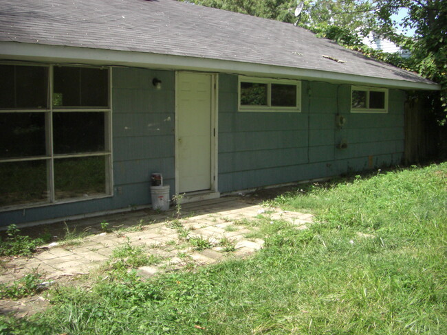 8768 Grenada Dr in Cincinnati, OH - Building Photo - Building Photo