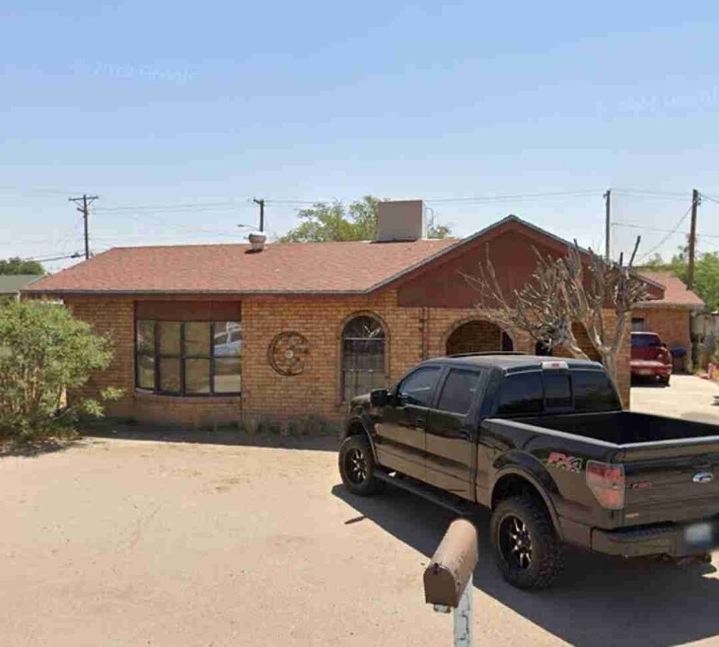 592 Myra St in El Paso, TX - Building Photo
