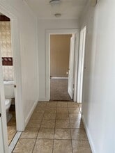 95 Grandview Dr in Shirley, NY - Building Photo - Building Photo