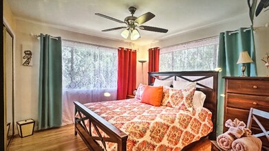 1327 Hardin Dr in El Cajon, CA - Building Photo - Building Photo