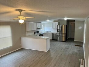 13322 Brigadier Dr in Willis, TX - Building Photo - Building Photo
