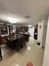 9028 NW 114th Terrace in Hialeah, FL - Building Photo - Building Photo