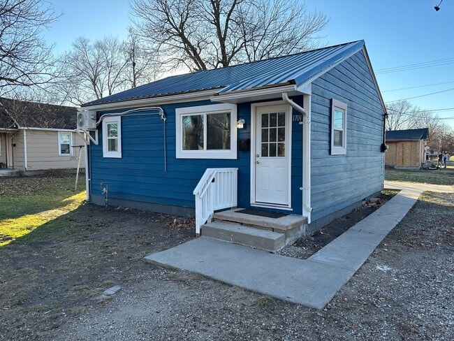 property at 1701 East Ave