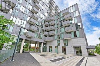 38 Monte Kwinter Ct in Toronto, ON - Building Photo - Building Photo