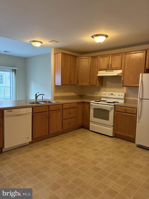 212 Silk Drive in West Reading, PA - Building Photo - Building Photo