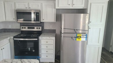 414 N Ridgewood Ave in Edgewater, FL - Building Photo - Building Photo