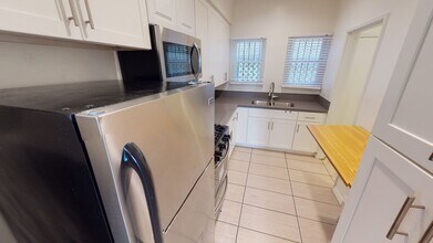 6510 W Olympic Blvd in Los Angeles, CA - Building Photo - Building Photo