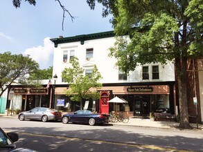 137-141 Larchmont Ave in Larchmont, NY - Building Photo - Building Photo