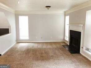 1713 Barrington Overlook in Marietta, GA - Building Photo - Building Photo