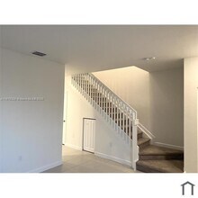 12131 NW 23rd Ct in Miami Shores, FL - Building Photo - Building Photo