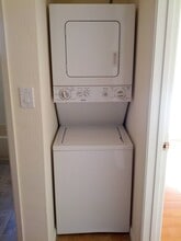 879 Bing Dr, Unit 4 in Santa Clara, CA - Building Photo - Building Photo