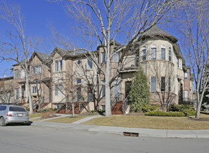 2106 4th Ave NW in Calgary, AB - Building Photo - Building Photo