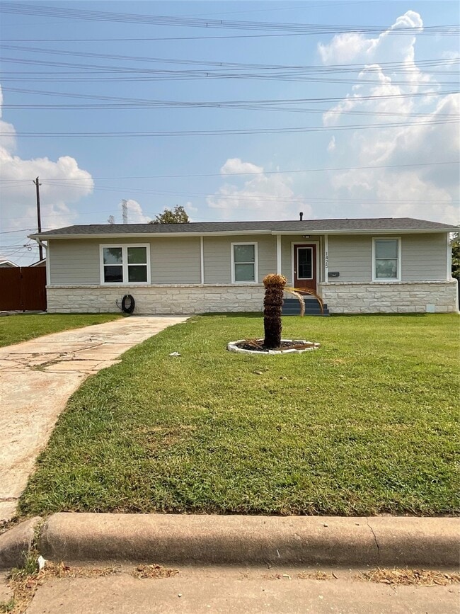 property at 1425 Crown St