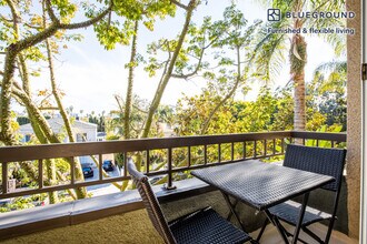 467 Arnaz Dr-Unit -FL3-ID363 in Los Angeles, CA - Building Photo - Building Photo