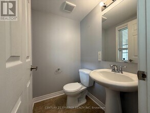 921 Messor Cres in Ottawa, ON - Building Photo - Building Photo