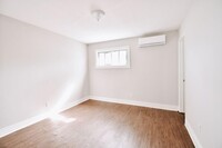 7828 Sarita St photo'