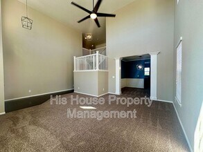 2122 Longfin Ct in Windsor, CO - Building Photo - Building Photo