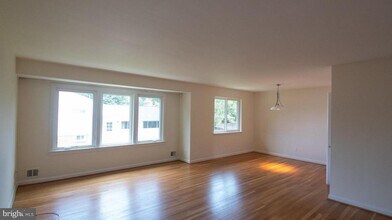 5101 Benton Ave in Bethesda, MD - Building Photo - Building Photo