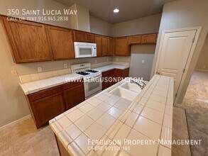 350 St Lucia Way in Lincoln, CA - Building Photo - Building Photo