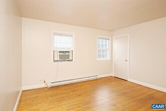2114 Ivy Rd-Unit -9 in Charlottesville, VA - Building Photo - Building Photo