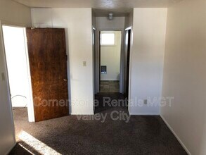 822 4th St SW in Valley City, ND - Building Photo - Building Photo