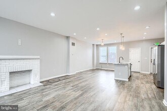 1702 E 32nd St in Baltimore, MD - Building Photo - Building Photo
