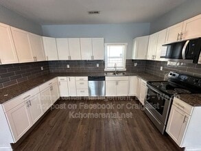 316 W Elm St in Olathe, KS - Building Photo - Building Photo