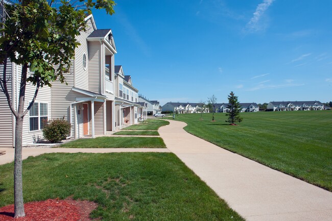 Townsend Apartments in Grand Ledge, MI - Building Photo - Building Photo