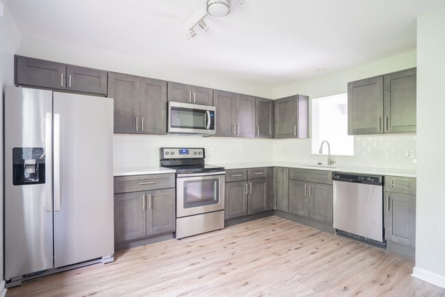 property at 2043A Franklin St