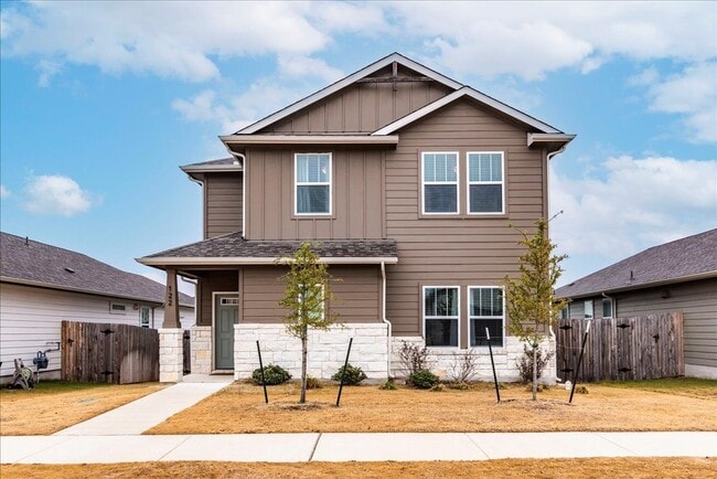 property at 122 Fairmeadow Downs Dr