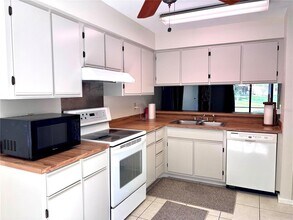 735 Adidas Rd in Winter Springs, FL - Building Photo - Building Photo