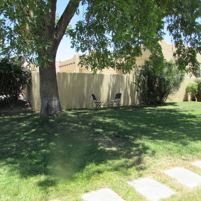 51240 Avenida Velasco in La Quinta, CA - Building Photo - Building Photo