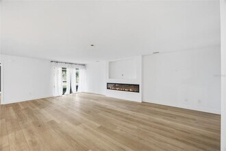 13025 Village Chase Cir in Tampa, FL - Building Photo - Building Photo