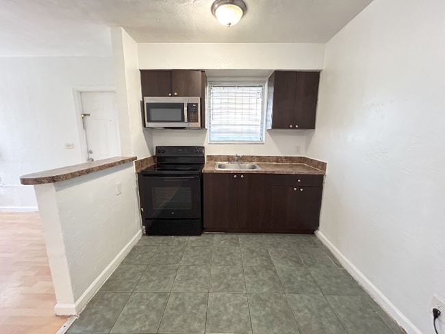 661 NE 86th St in Miami, FL - Building Photo - Building Photo