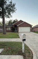 22031 Falvel Dr in Spring, TX - Building Photo