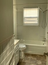 816 W Howell St in Paragould, AR - Building Photo - Building Photo