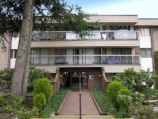 Bakerview Apartments in Coquitlam, BC - Building Photo