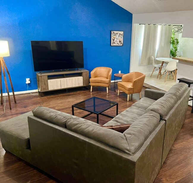 10777 Spring Cypress Rd
