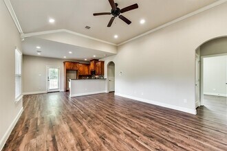 1605 W 13th Ave in Corsicana, TX - Building Photo - Building Photo