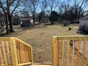 1410 Nutwood St in Bowling Green, KY - Building Photo - Building Photo