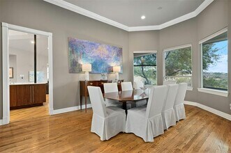 712 Furlong Dr in Austin, TX - Building Photo - Building Photo