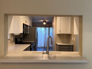 212 Pebblecreek Ct in Martinez, CA - Building Photo - Building Photo