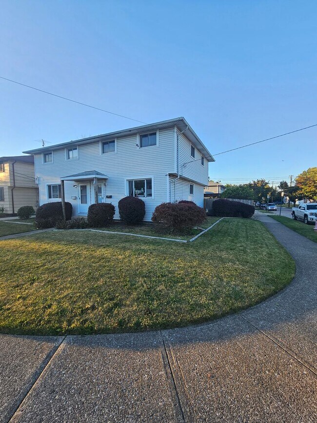 15202 Aldene Ave in Cleveland, OH - Building Photo - Building Photo