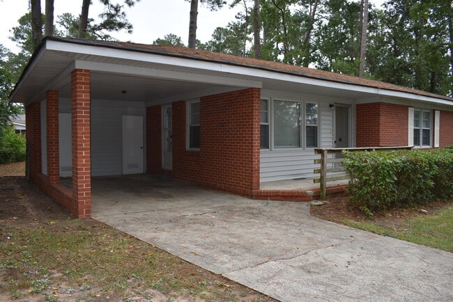 260 W Vineland Rd in Augusta, GA - Foto de edificio - Building Photo