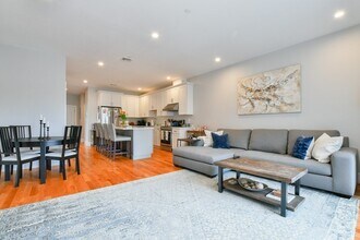 5 McBride St in Boston, MA - Building Photo - Building Photo