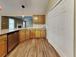 112 Pine Orchard Ct in Holly Springs, NC - Building Photo - Building Photo