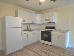 721 Center St in New Castle, DE - Building Photo - Building Photo