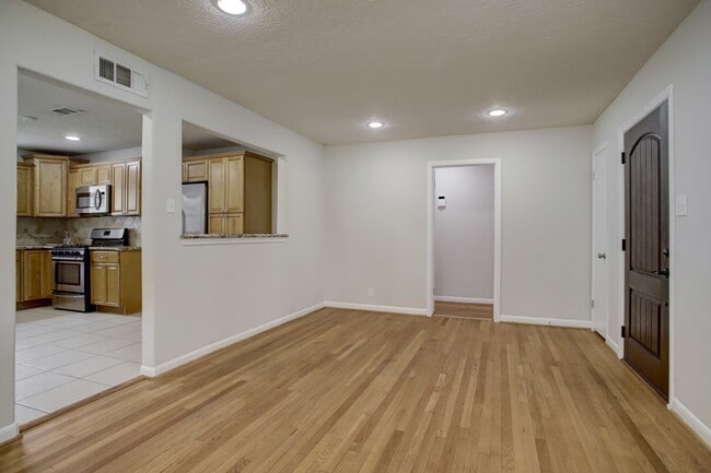 property at 9638 Maribelle Way