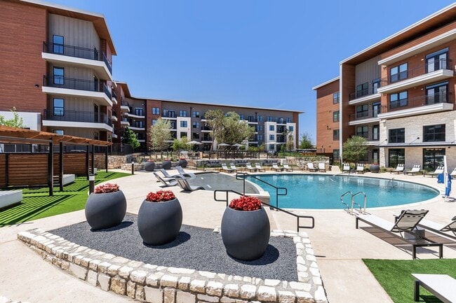 Caroline Rogers Ranch in San Antonio, TX - Building Photo - Building Photo